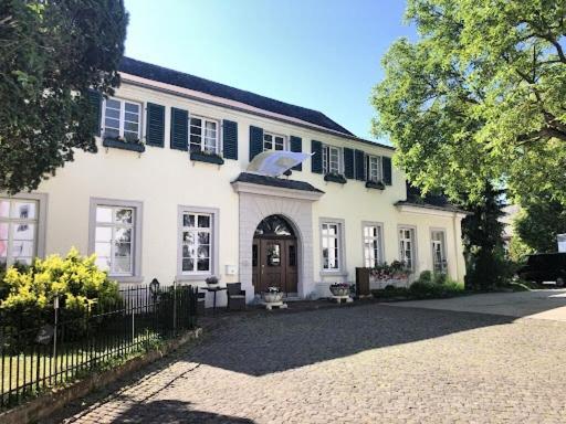 فندق Karolingerhof - Mosel Kröv المظهر الخارجي الصورة